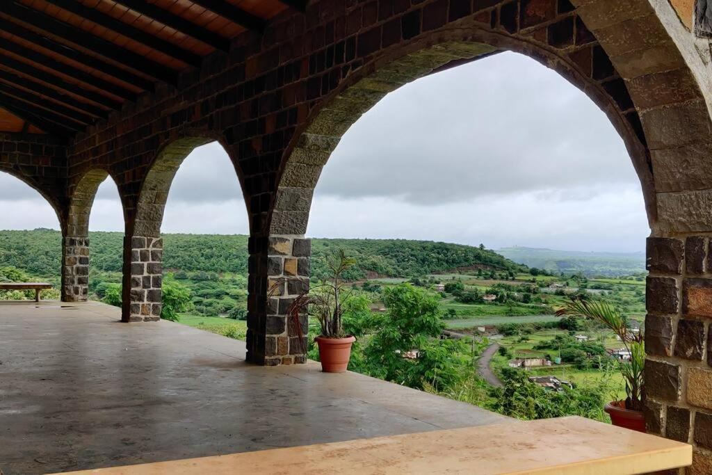 Eze Nof - A Hilltop Villa With 360º Water View Nāsik Eksteriør bilde